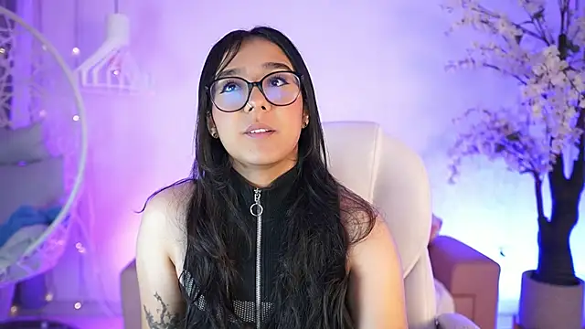 VioletJoness  online show from July 30, 11:42 am