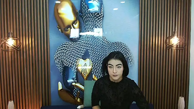 Snapshot of RoxxySweet01 chatting on May 11, 12:33 pm RoxxySweet01 online show from May 11, 12:33 pm