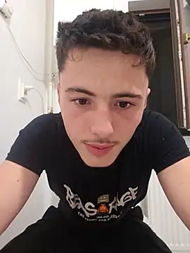 denysio89 online show from July 10, 9:39 pm