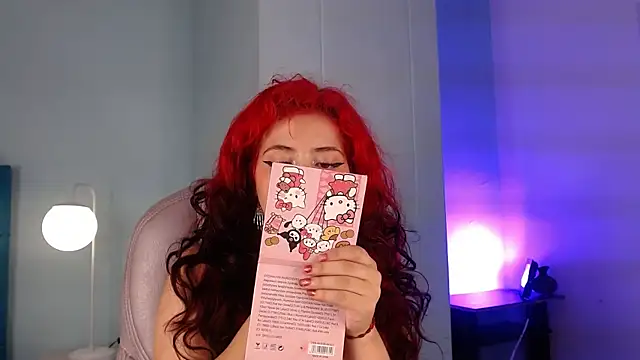 Snapshot of Lilyred_ chatting on June 25, 3:17 am Lilyred online show from June 25, 3:17 am