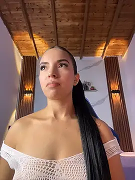 Snapshot of catalina_lafer chatting on June 16, 1:47 pm catalina lafer online show from June 16, 1:47 pm