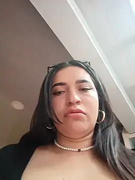 Snapshot of Sky__19 chatting on July 30, 7:13 pm Sky 19 online show from July 30, 7:13 pm