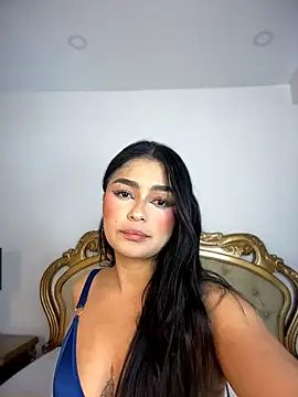 EvasBlazeXXX online show from May 9, 9:31 pm