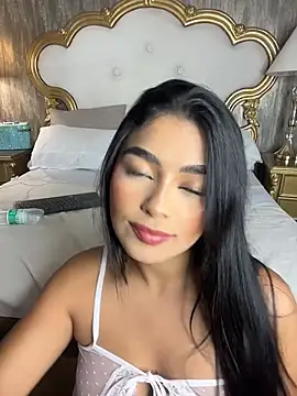 EvasBlazeXXX online show from May 17, 5:27 am