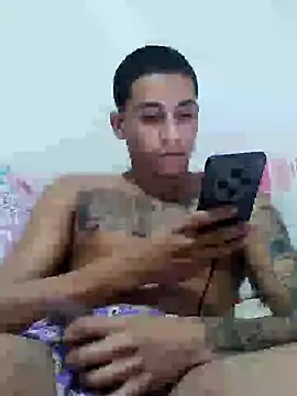 Snapshot of gui_carioca7 chatting on July 10, 2:38 am gui carioca7 online show from July 10, 2:38 am