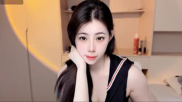 Tangerine-en online show from May 11, 1:11 am