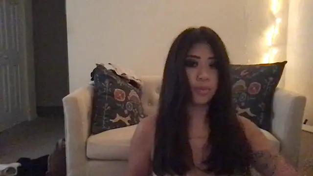 kittycat4810 online show from June 1, 8:05 am
