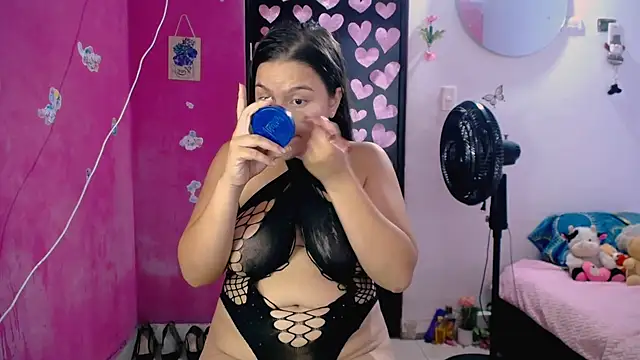 Kiara tits online show from July 2, 10:38 pm