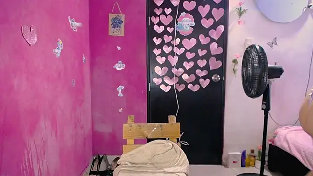 Kiara tits online show from July 16, 1:44 am