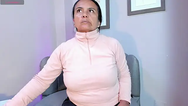 Roxanna moore online show from July 24, 3:04 am