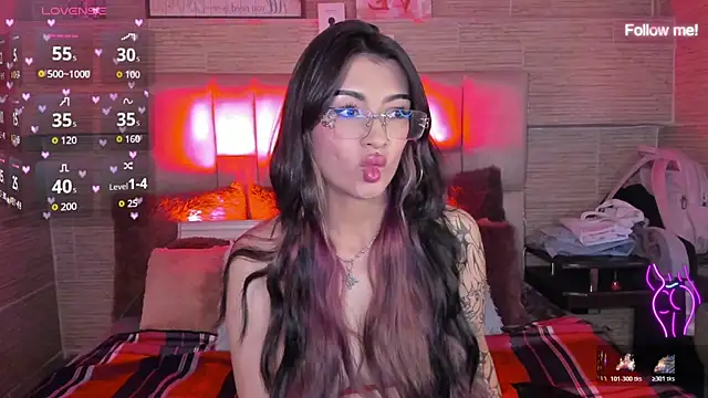 Snapshot of mia_smoke_ chatting on July 30, 10:09 pm mia smoke online show from July 30, 10:09 pm