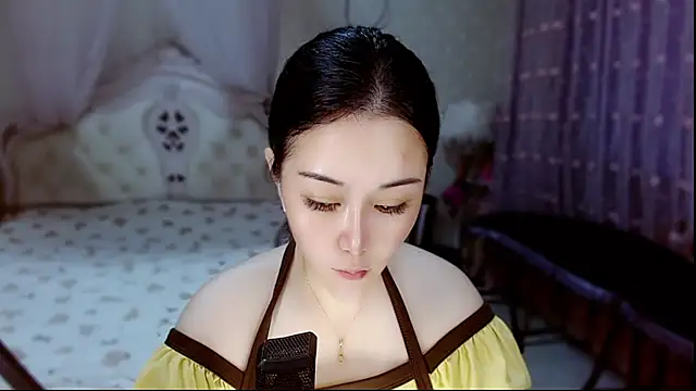 Snapshot of Amy-cnbaby chatting on July 14, 2:05 am Amy-cnbaby online show from July 14, 2:05 am