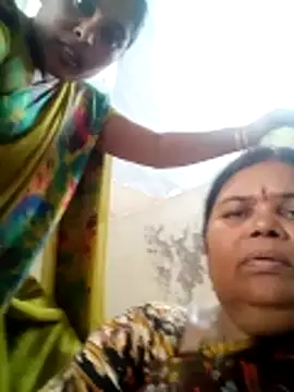 Snapshot of dheepika11 chatting on May 4, 6:53 am dheepika11 online show from May 4, 6:53 am