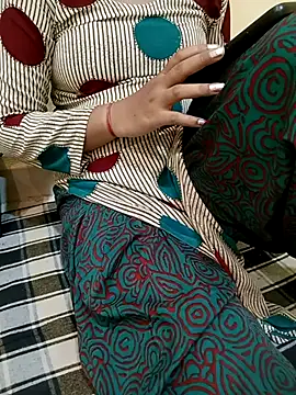 Seema yadav01 online show from July 10, 5:23 am