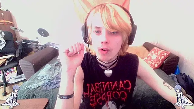 Kael Gastera online show from May 22, 12:44 pm