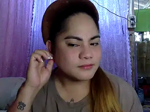 Lucy69-S online show from May 14, 1:56 am