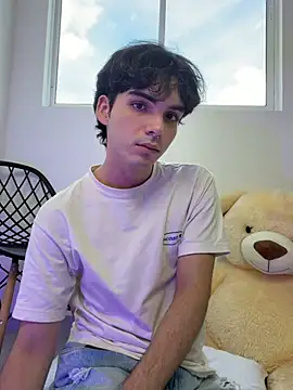 VelvetEsteven online show from April 30, 2:12 pm