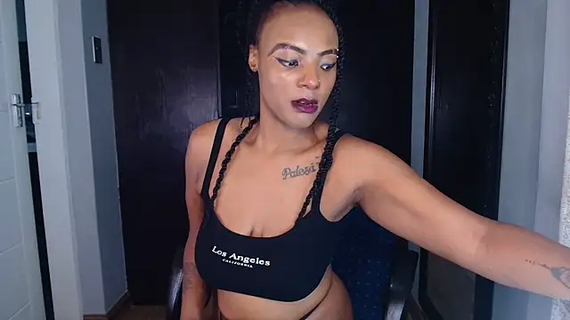 Snapshot of KillarRose chatting on June 8, 10:21 pm KillarRose online show from June 8, 10:21 pm