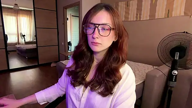 Snapshot of Stella_Rass chatting on June 5, 10:32 am Stella Rass online show from June 5, 10:32 am