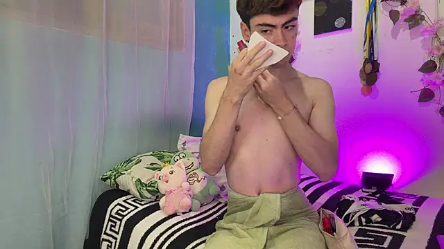  peachyboy online show from June 7, 3:54 am