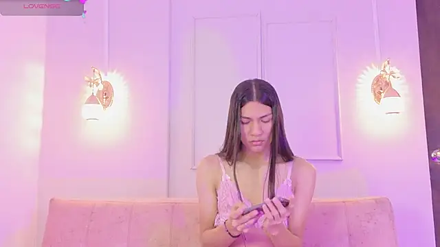 lexielancaster cr online show from June 6, 8:02 pm