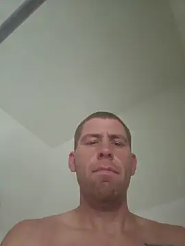Snapshot of nerdyginger3036 chatting on May 16, 10:19 pm nerdyginger3036 online show from May 16, 10:19 pm