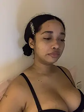Snapshot of _sweetSabrina- chatting on June 6, 3:44 am sweetSabrina- online show from June 6, 3:44 am