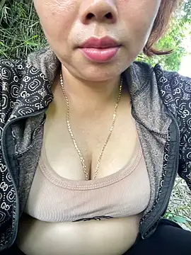 Banana-zz online show from May 16, 12:29 am
