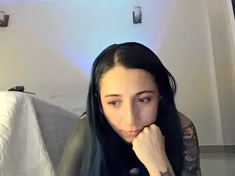EvangelineLoveee online show from June 26, 3:11 am