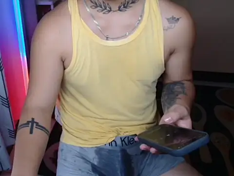 Ashtonfuckingboi online show from July 3, 7:15 am