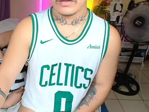 Ashtonfuckingboi online show from July 28, 8:52 pm