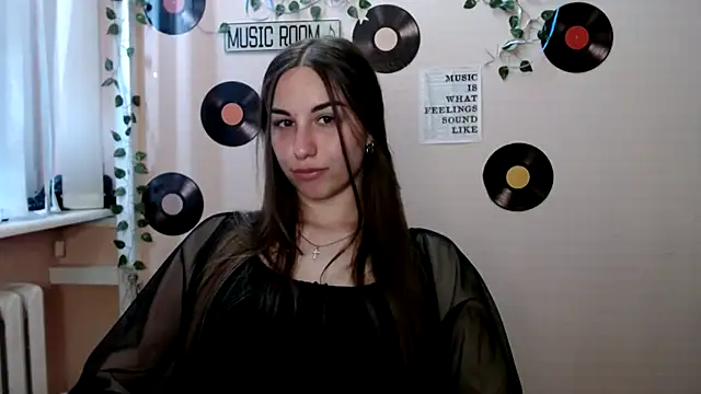 Cutie  Mia online show from May 6, 11:04 am