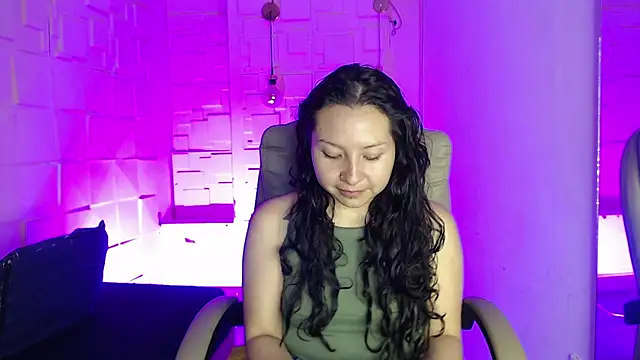 Snapshot of koko15_ chatting on June 8, 2:06 pm koko15 online show from June 8, 2:06 pm