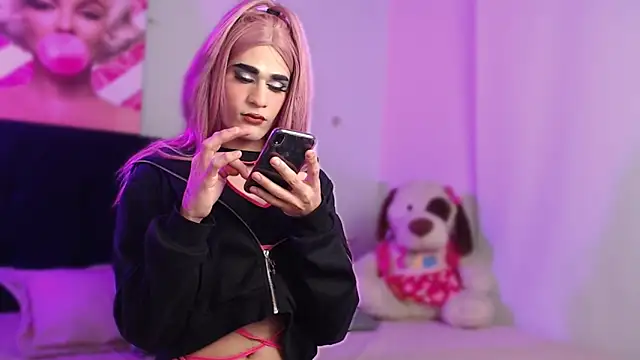 Snapshot of Anny_Evaanss_ chatting on May 20, 10:49 pm Anny Evaanss online show from May 20, 10:49 pm