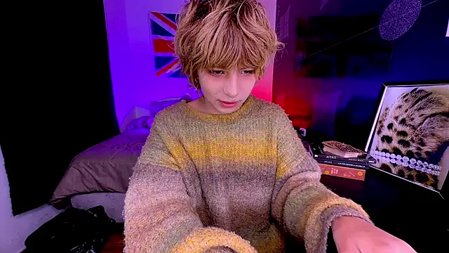 Aronn 44 online show from July 19, 11:03 am