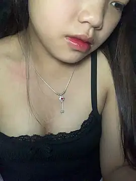 Snapshot of Cham-py chatting on June 29, 3:13 am Cham-py online show from June 29, 3:13 am