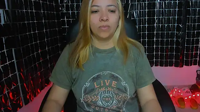 MissAlmaFenix online show from June 3, 2:44 pm