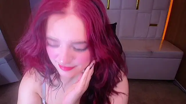 Snapshot of sweet_sky_tf chatting on July 14, 10:59 pm sweet sky tf online show from July 14, 10:59 pm