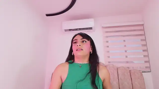 Malaia thompson  online show from May 24, 11:59 am