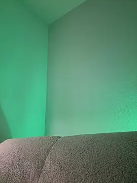 OliviaBaby- online show from July 6, 8:00 pm