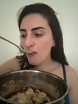 OliviaBaby- online show from August 6, 5:48 pm