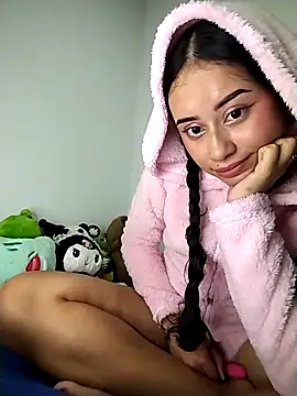 L0lita Emi12 online show from May 11, 4:07 am