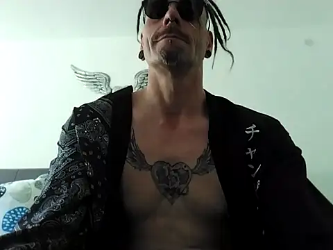 Snapshot of Tattooangel4172 chatting on May 25, 9:59 am Tattooangel4172 online show from May 25, 9:59 am