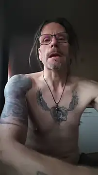 Snapshot of Tattooangel4172 chatting on May 29, 3:04 am Tattooangel4172 online show from May 29, 3:04 am