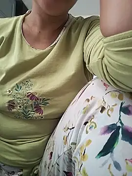 amira567 online show from June 6, 10:42 am