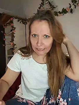 Candy Cougar online show from May 16, 6:54 am
