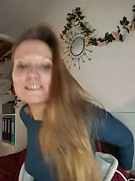 Candy Cougar online show from May 17, 6:55 am
