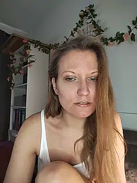 Candy Cougar online show from June 18, 6:35 am