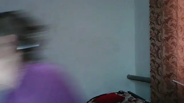 ElizabethGorden online show from May 12, 12:57 pm
