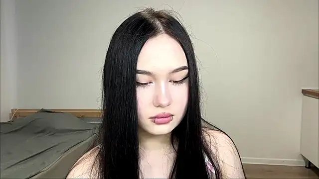 Snapshot of PlushPeep chatting on June 13, 3:10 pm PlushPeep online show from June 13, 3:10 pm